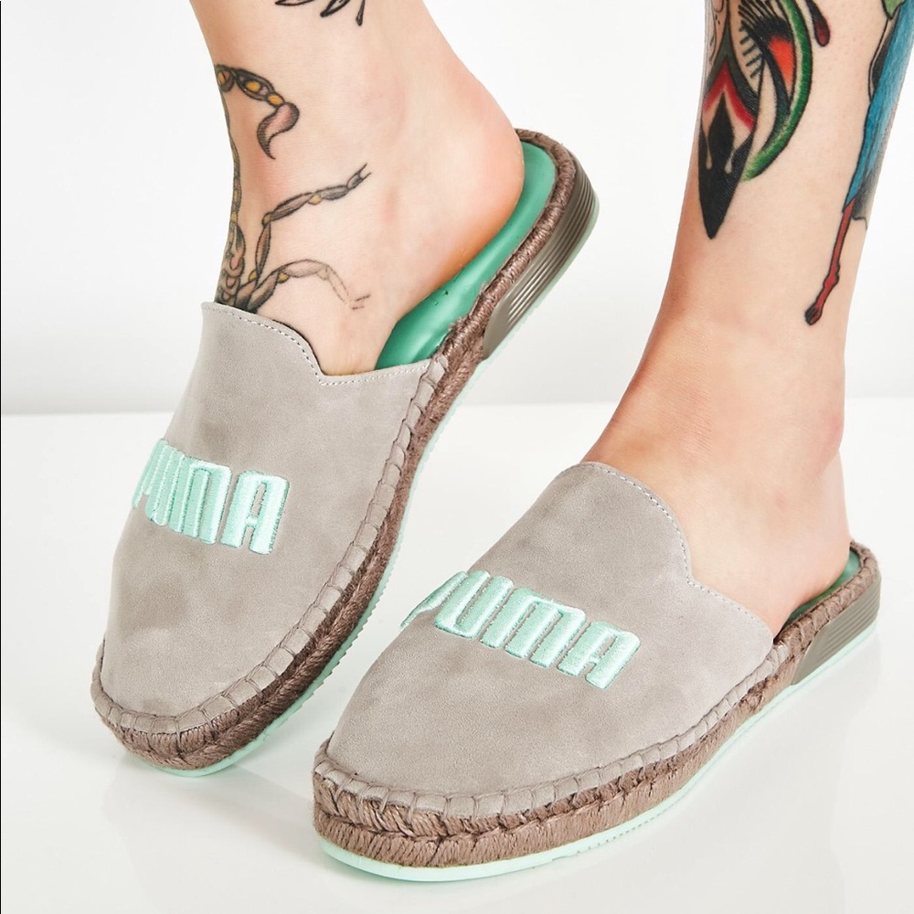 NIB Fenty Puma espadrilles slides sz 5.5 gray blue
